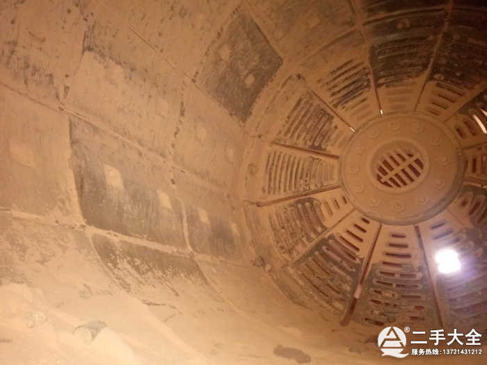 球磨機(jī)內(nèi)部結(jié)構(gòu) 球磨機(jī)內(nèi)部結(jié)構(gòu)