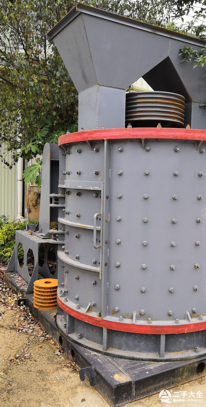 1500立軸破碎機(jī) 1500立軸破碎機(jī)