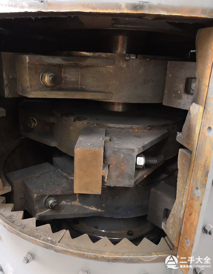 立軸制砂機(jī)內(nèi)部結(jié)構(gòu) 立軸制砂機(jī)內(nèi)部結(jié)構(gòu)