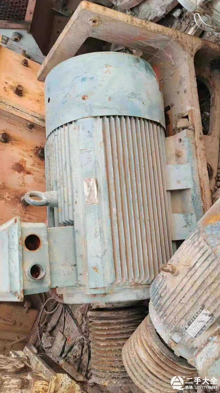 160KW電機(jī) 160KW電機(jī)