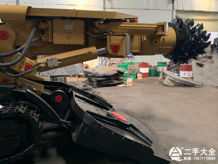 掘進(jìn)機(jī) 掘進(jìn)機(jī)