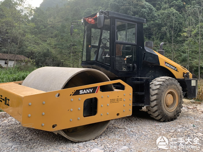 二手壓路機設(shè)備 二手壓路機設(shè)備