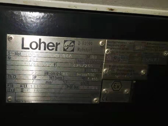 �M����Ȼ�≺�s�C