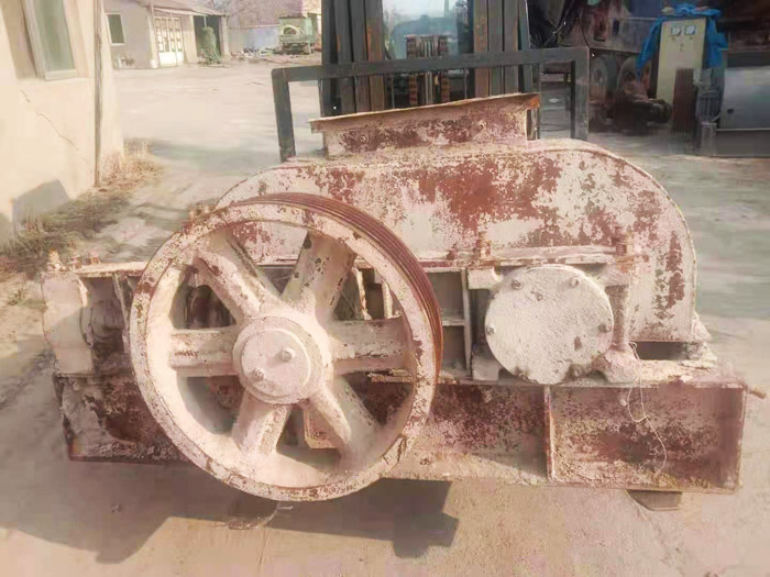 二手小型對(duì)輥機(jī) 二手小型對(duì)輥機(jī)