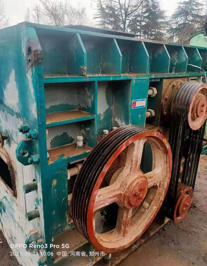 三輥破碎設(shè)備 三輥破碎設(shè)備