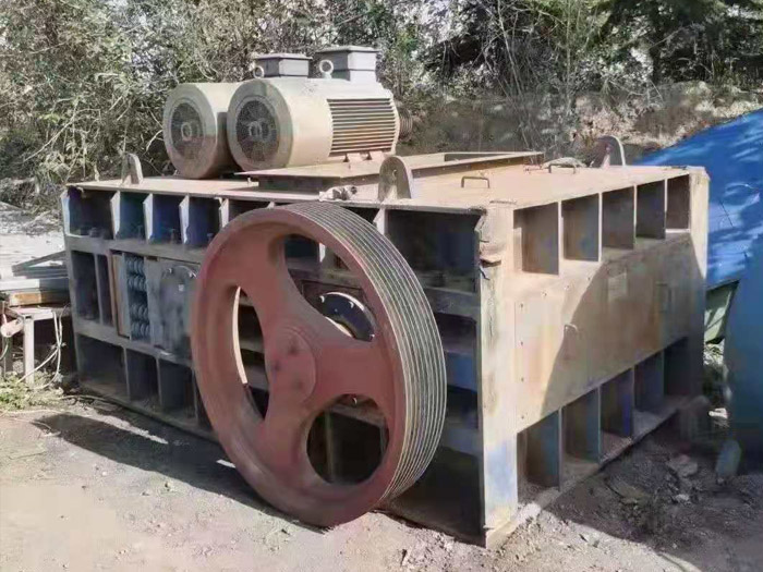 對輥破碎機(jī) 對輥破碎機(jī)