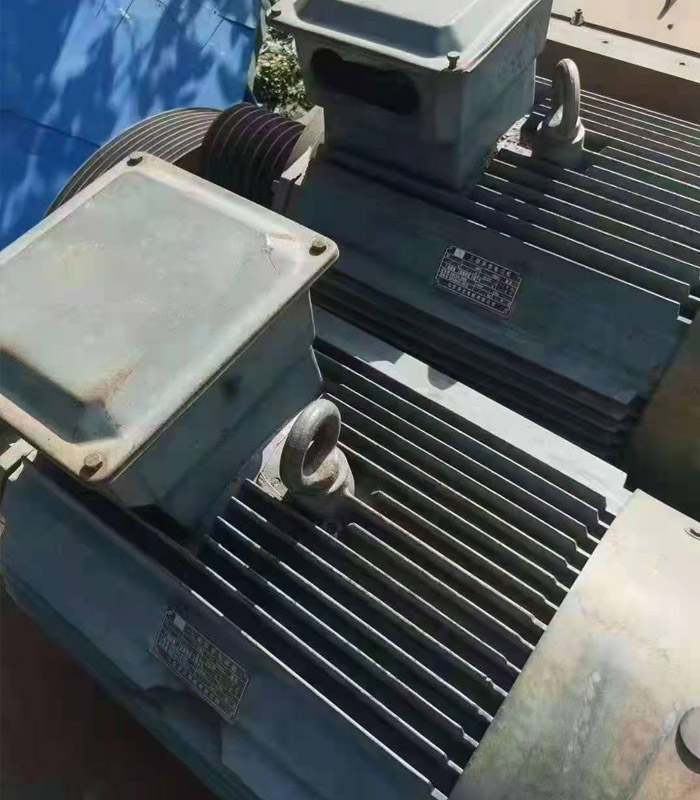 對輥破電機(jī) 對輥破電機(jī)