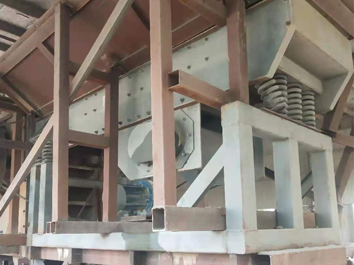 振動(dòng)給料機(jī) 振動(dòng)給料機(jī)