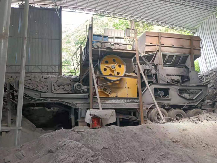 移動破碎篩分站 移動破碎篩分站