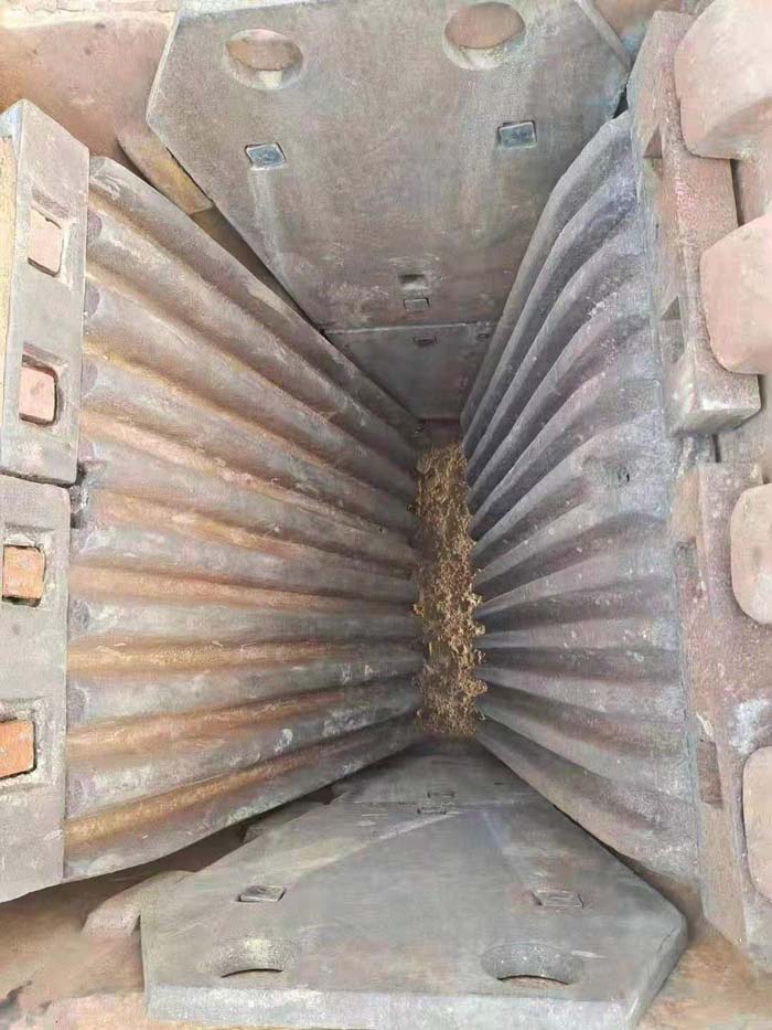 69顎破內(nèi)部磨損情況 69顎破內(nèi)部磨損情況