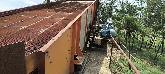 二手3×7米振動篩 二手3×7米振動篩