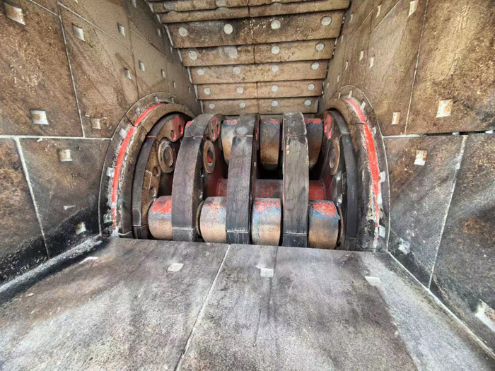 鼎力重錘破碎機(jī) 鼎力重錘破碎機(jī)